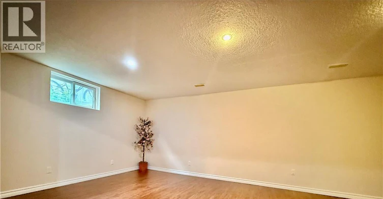 596 Violet Street, Waterloo, ON, N2V 2V6 - 21