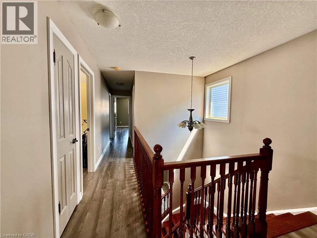 596 Violet Street, Waterloo, ON, N2V 2V6 - 19
