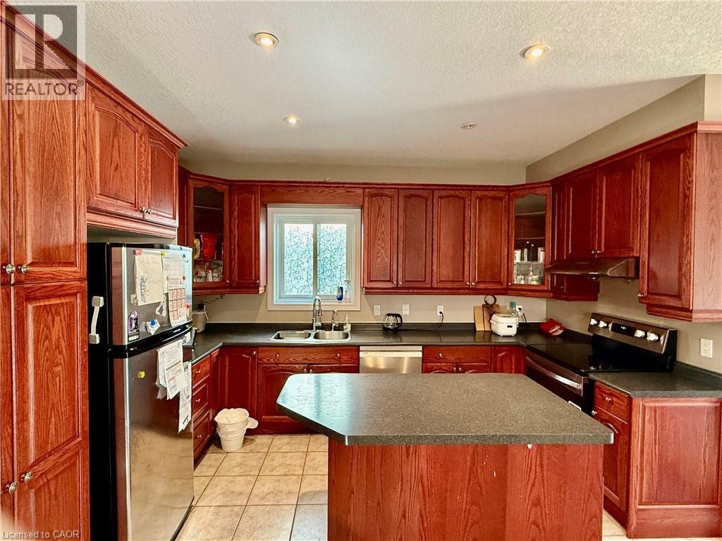 596 Violet Street, Waterloo, ON, N2V 2V6 - 5