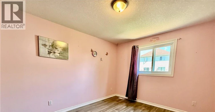 596 Violet Street, Waterloo, ON, N2V 2V6 - 17