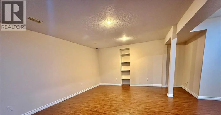 596 Violet Street, Waterloo, ON, N2V 2V6 - 23
