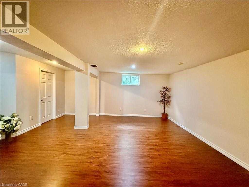 596 Violet Street, Waterloo, ON, N2V 2V6 - 22