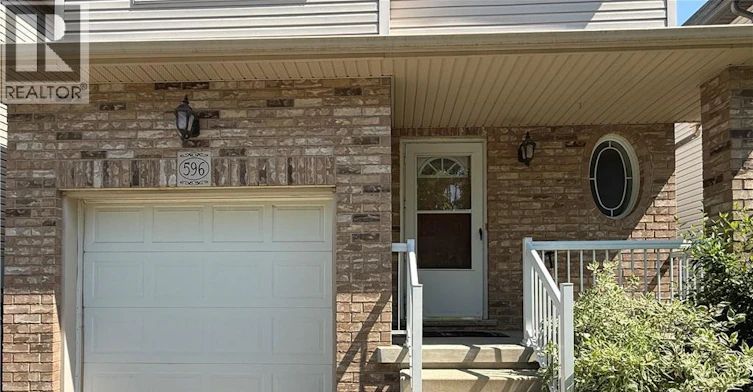 596 Violet Street, Waterloo, ON, N2V 2V6 - 2