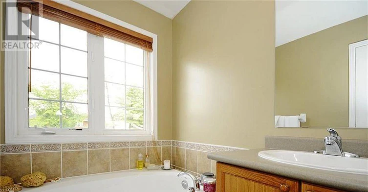 220 Freedom Private, Ottawa, ON, K1G 6W2 - 8
