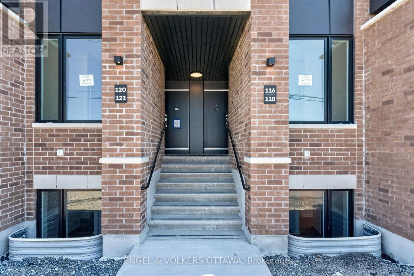120 Stardust Private, Ottawa, ON, K1T 3W6 - 2