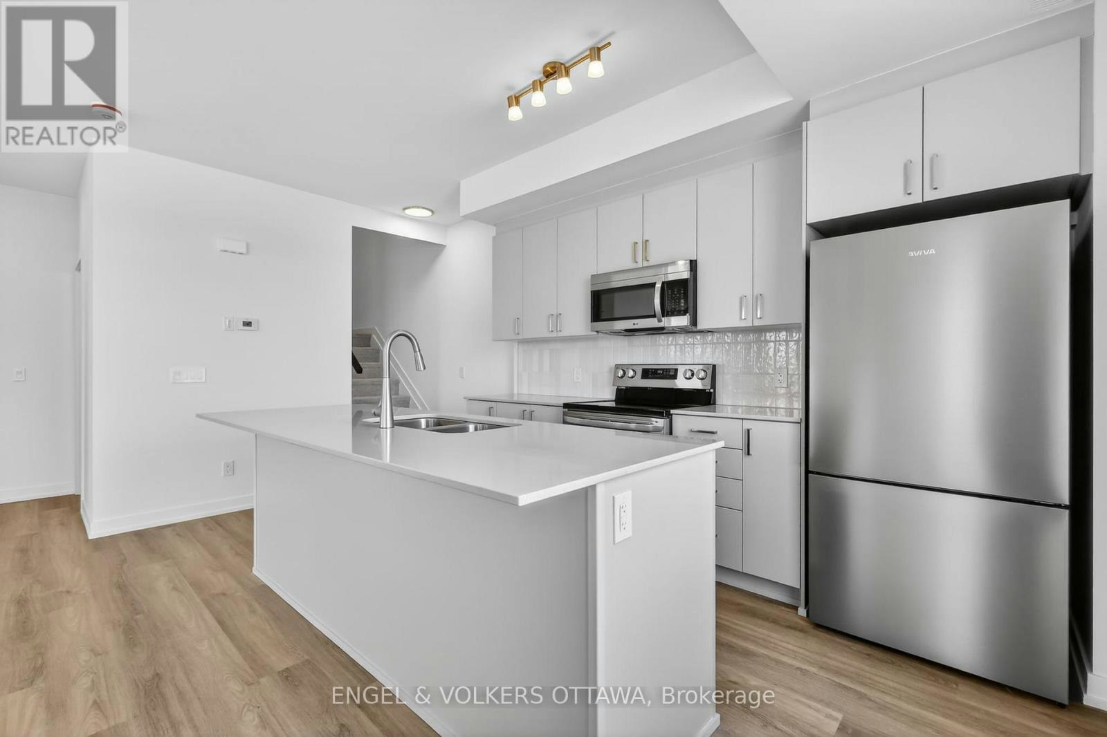 120 Stardust Private, Ottawa, ON, K1T 3W6 - 9