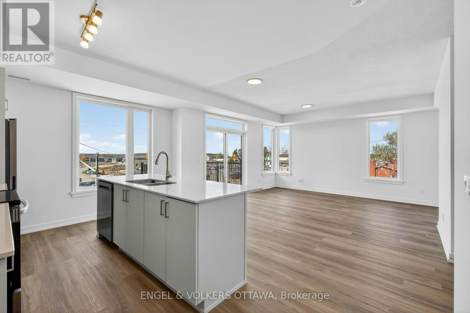 120 Stardust Private, Ottawa, ON, K1T 3W6 - 5