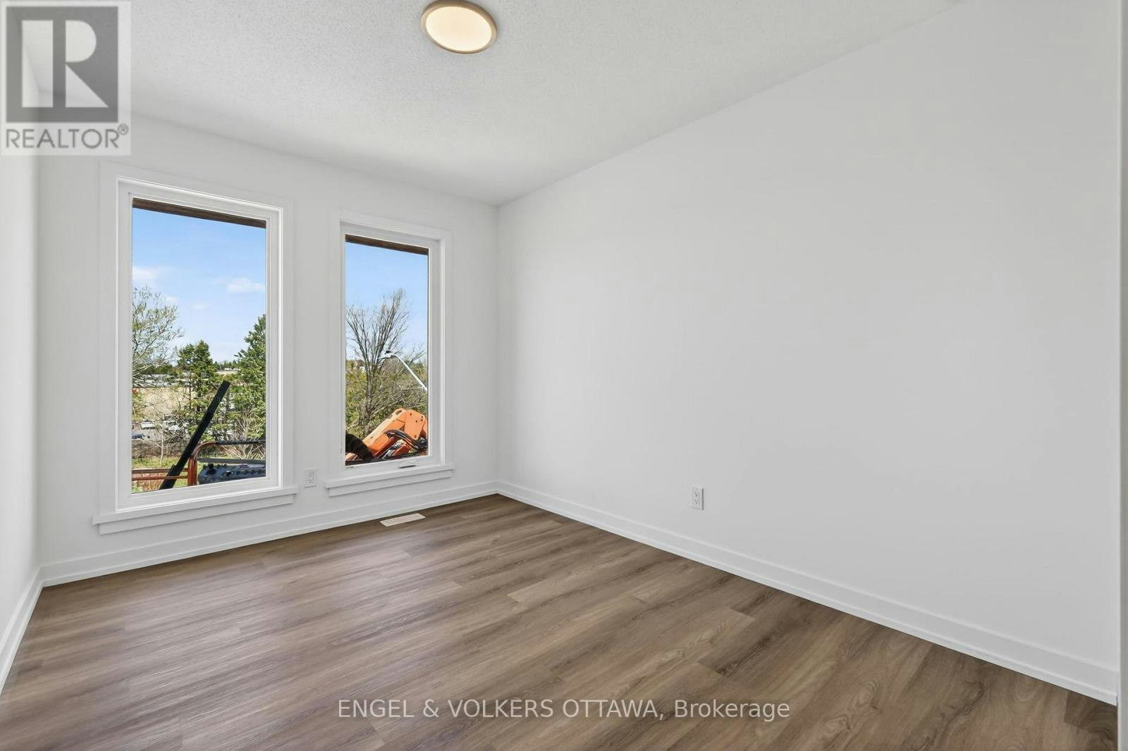120 Stardust Private, Ottawa, ON, K1T 3W6 - 25