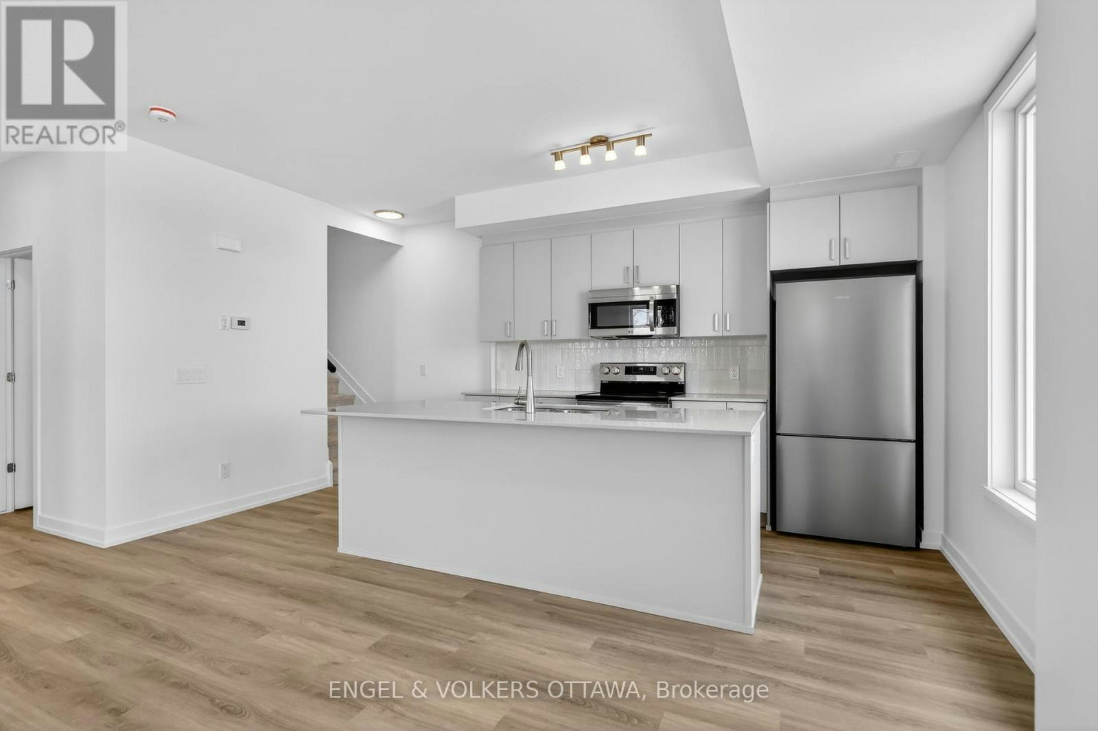 120 Stardust Private, Ottawa, ON, K1T 3W6 - 10