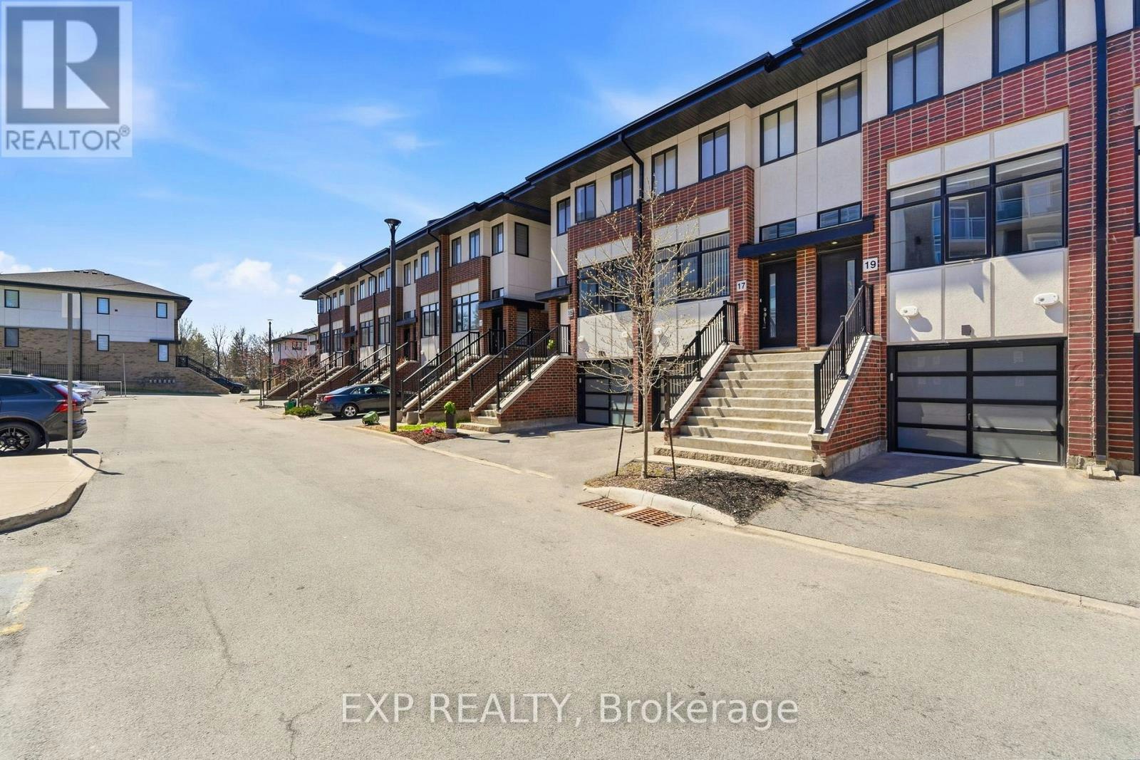 19 Markle Crescent, Hamilton, ON, L9G 0H4 - 3