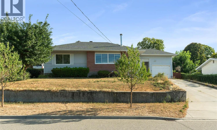 2004 29th Crescent Crescent