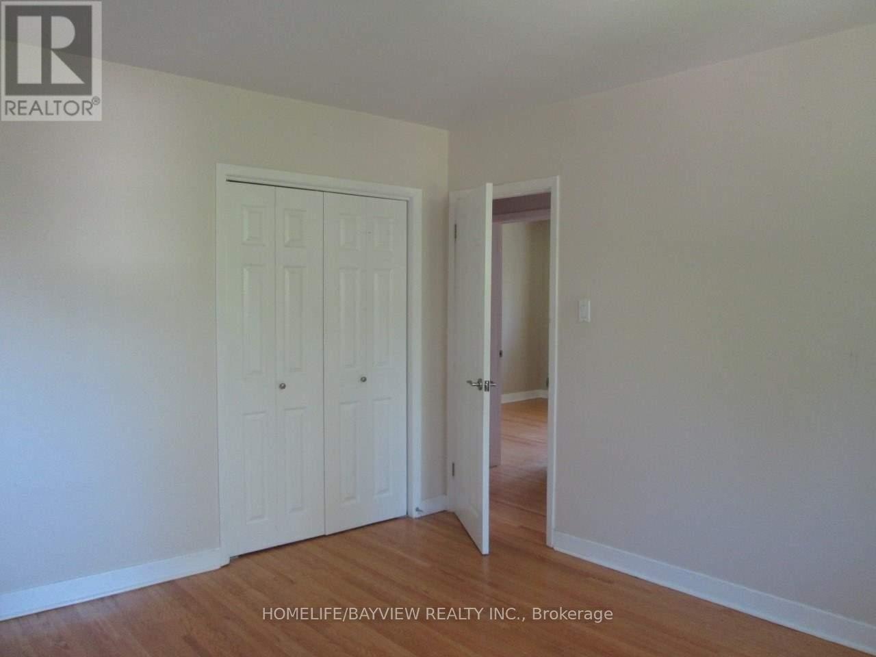 303 Millard(main Level Avenue, Newmarket, ON, L3Y 1Z3 - 5