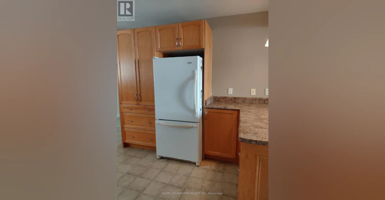 303 Millard(main Level Avenue, Newmarket, ON, L3Y 1Z3 - 5