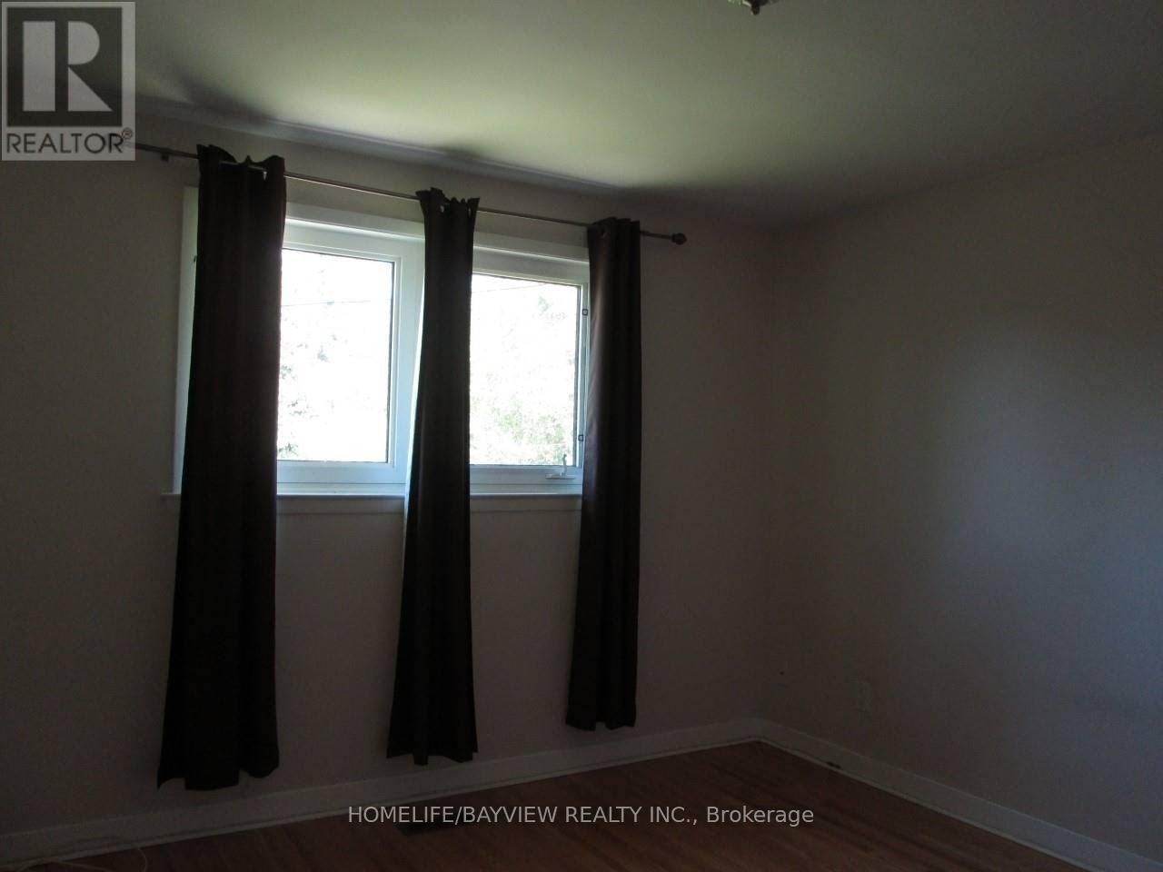 303 Millard(main Level Avenue, Newmarket, ON, L3Y 1Z3 - 9