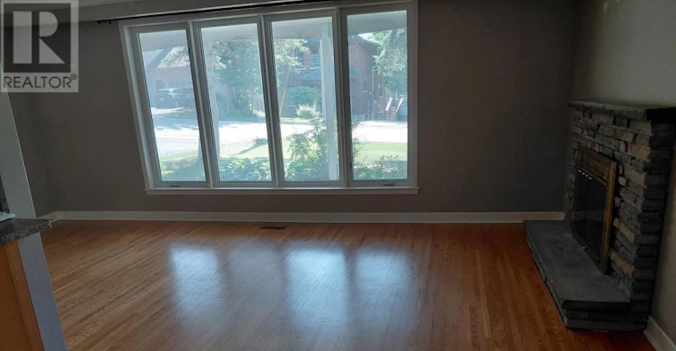 303 Millard(main Level Avenue, Newmarket, ON, L3Y 1Z3 - 8