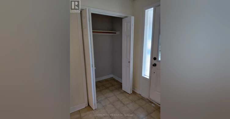 303 Millard(main Level Avenue, Newmarket, ON, L3Y 1Z3 - 6
