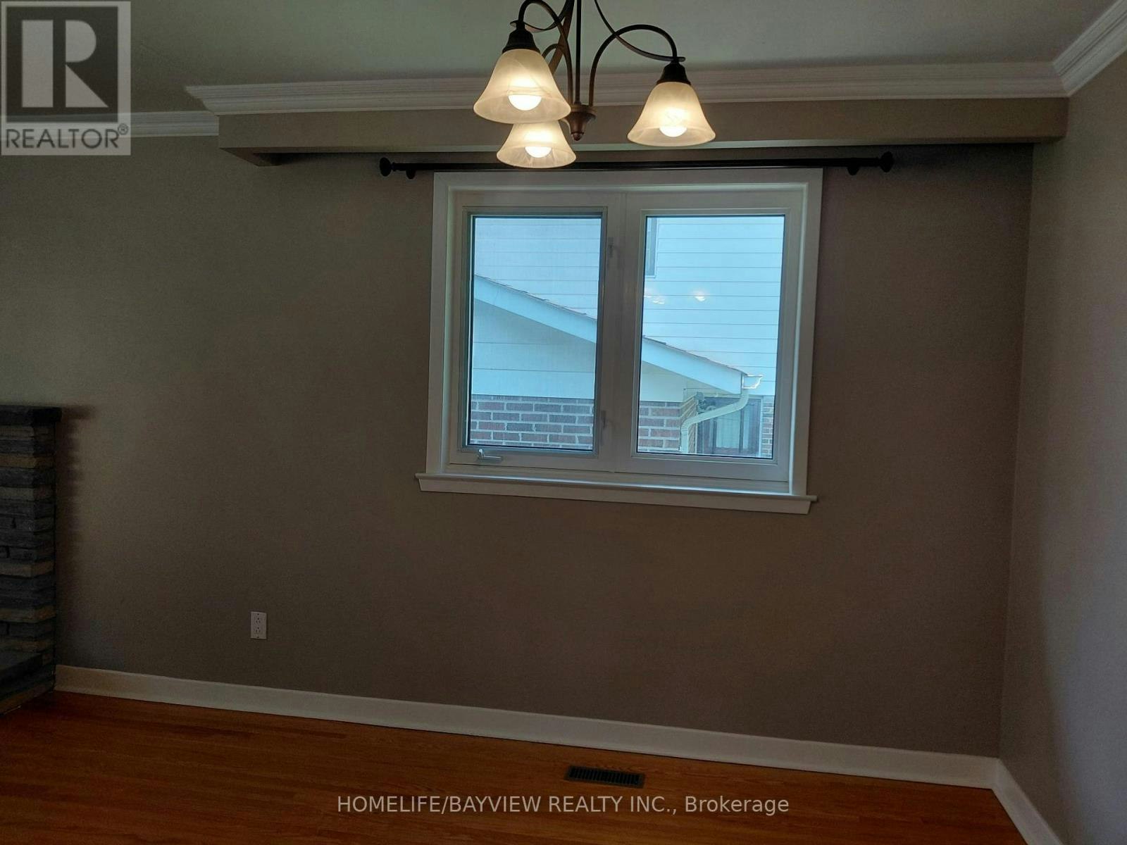 303 Millard(main Level Avenue, Newmarket, ON, L3Y 1Z3 - 10