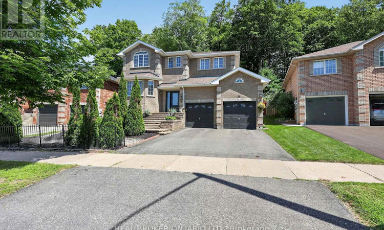 35 Bloom Crescent