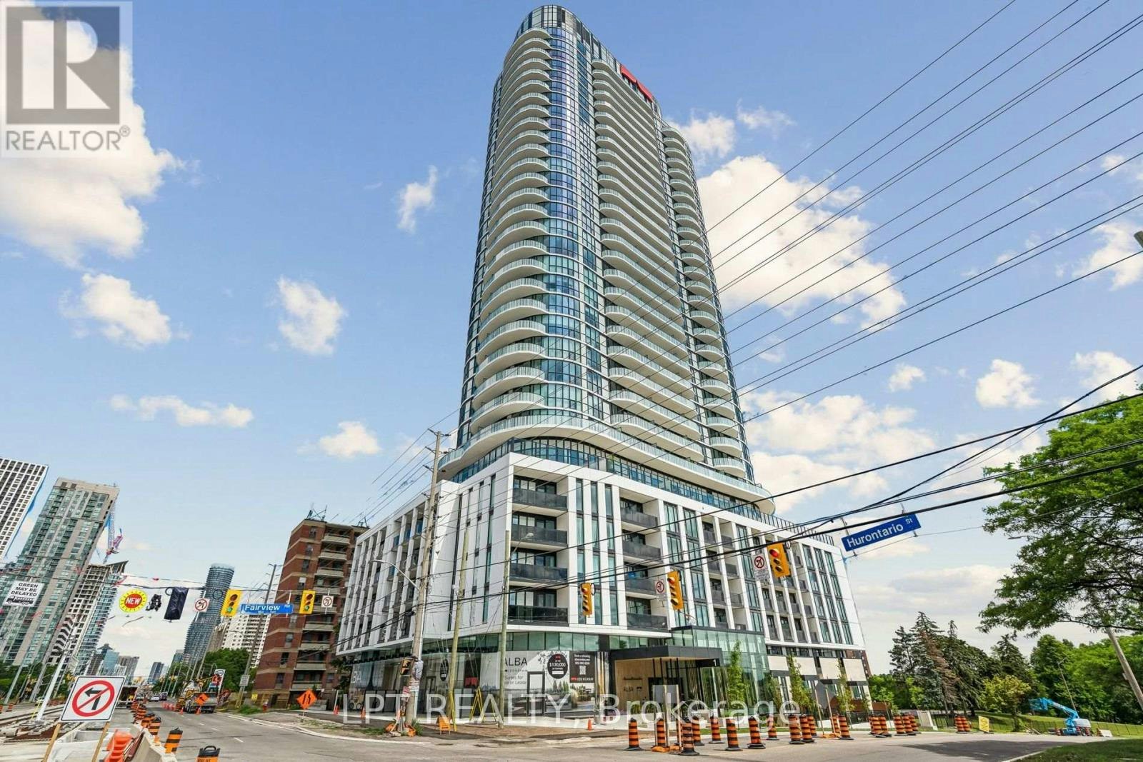 3207-1 Fairview Road E, Mississauga, ON, L5A 0B4