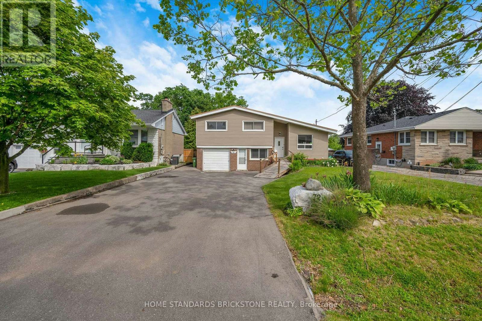 72 Mountain Avenue N, Hamilton, ON, L8G 3P5