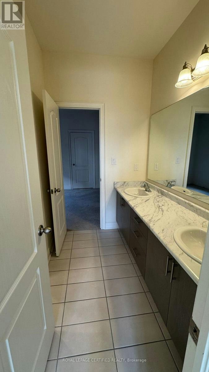 172 Bloomfield Crescent, Cambridge, ON, N1R 5S2 - 10