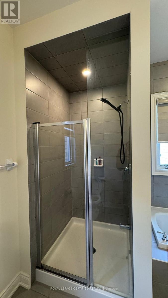 172 Bloomfield Crescent, Cambridge, ON, N1R 5S2 - 17