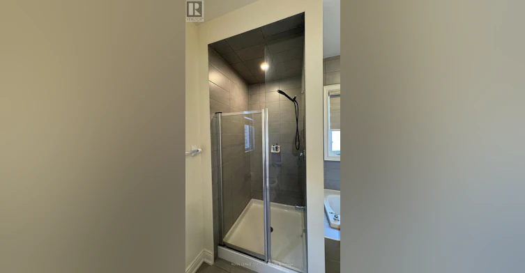 172 Bloomfield Crescent, Cambridge, ON, N1R 5S2 - 17
