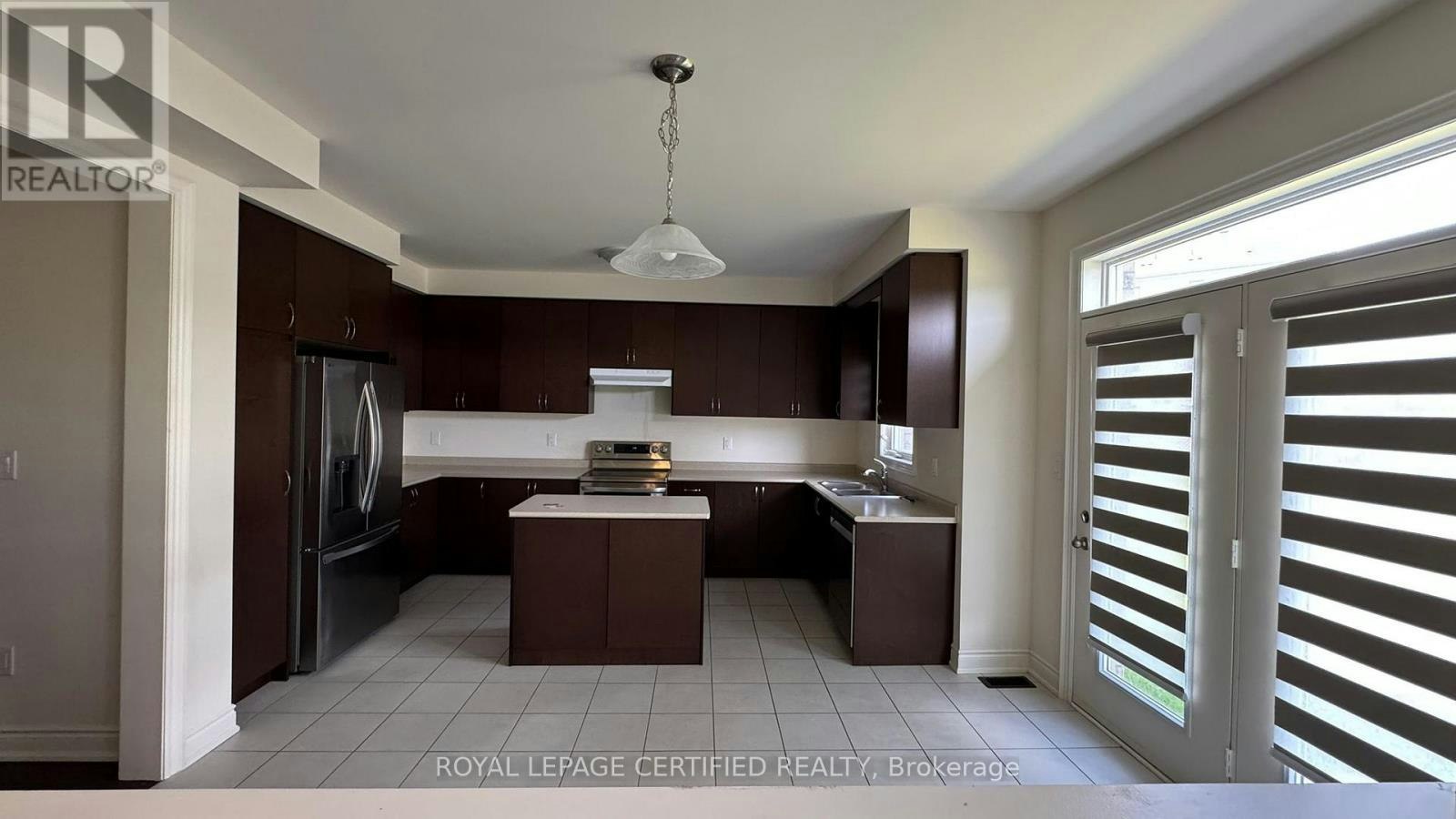 172 Bloomfield Crescent, Cambridge, ON, N1R 5S2 - 2