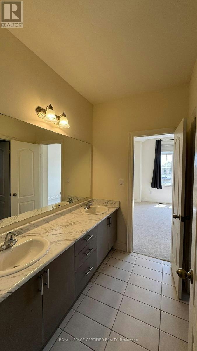 172 Bloomfield Crescent, Cambridge, ON, N1R 5S2 - 13