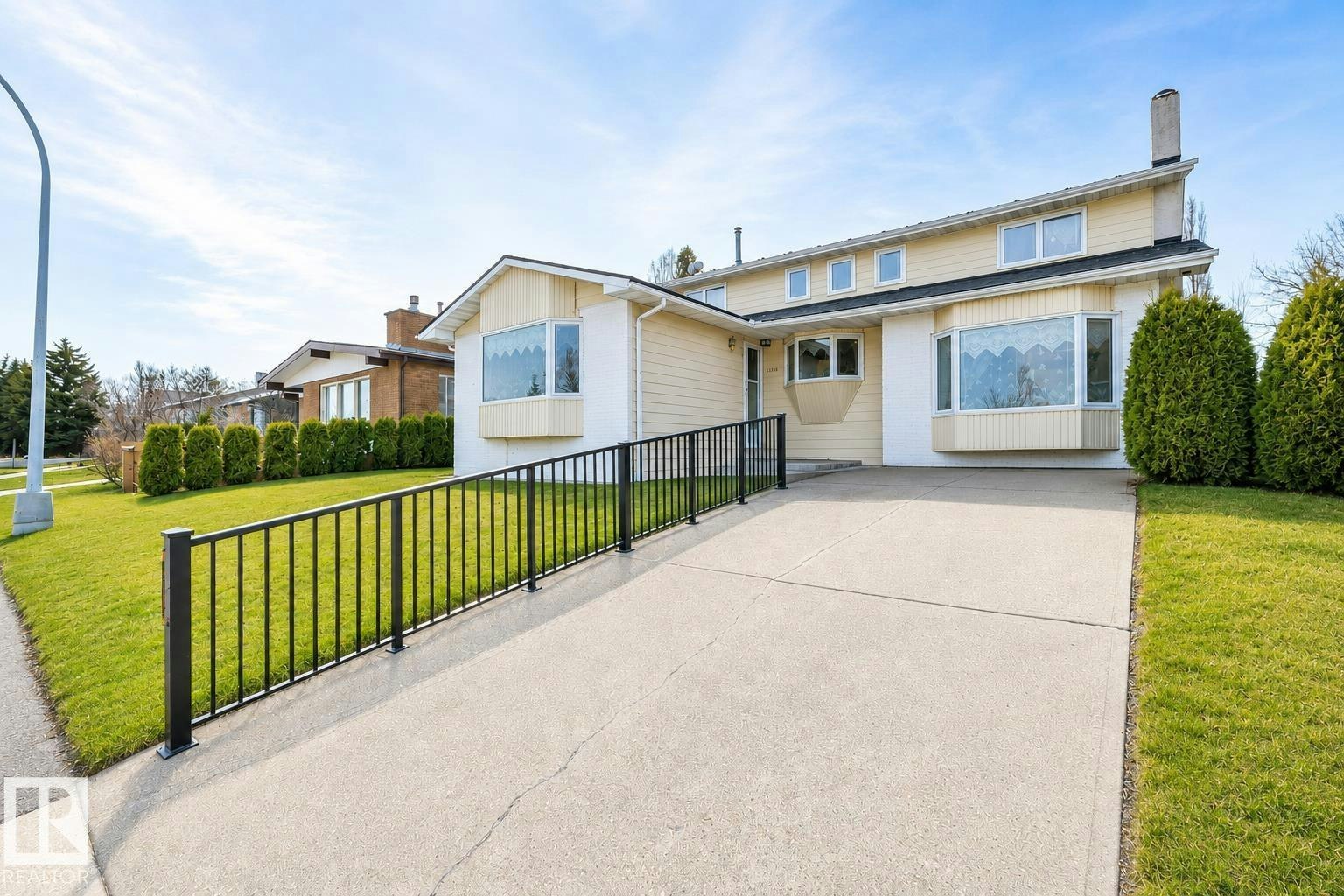 11539 40 Avenue NW, Edmonton, AB, T6J 0R7