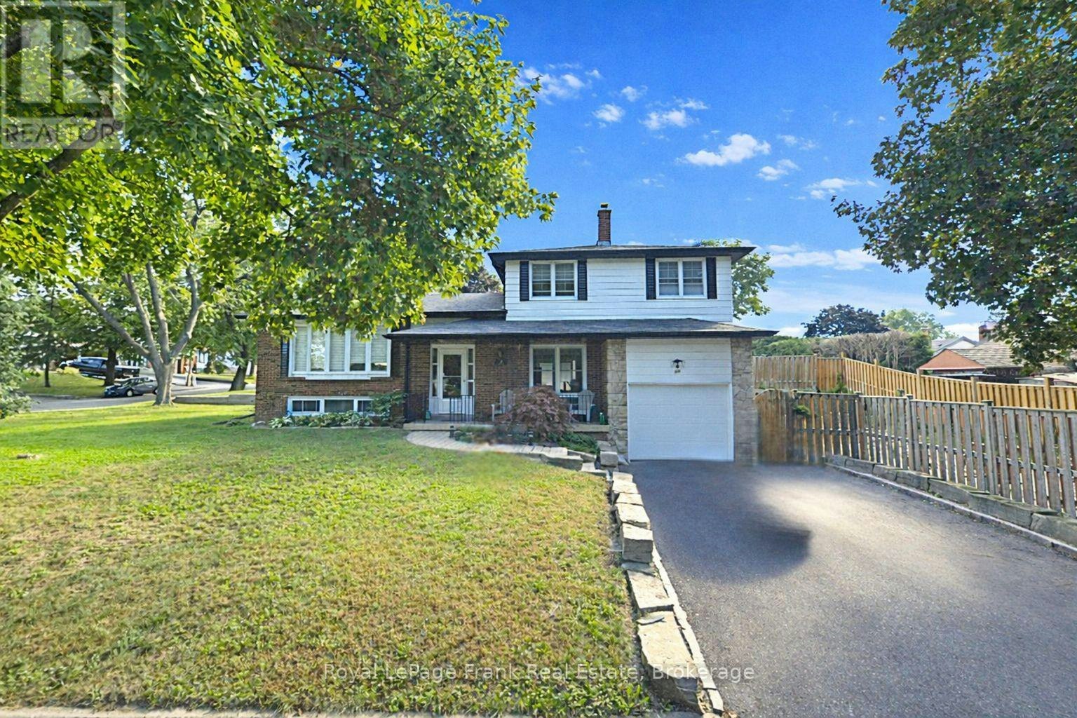 489 Crestwood Drive, Oshawa, ON, L1G 2R4