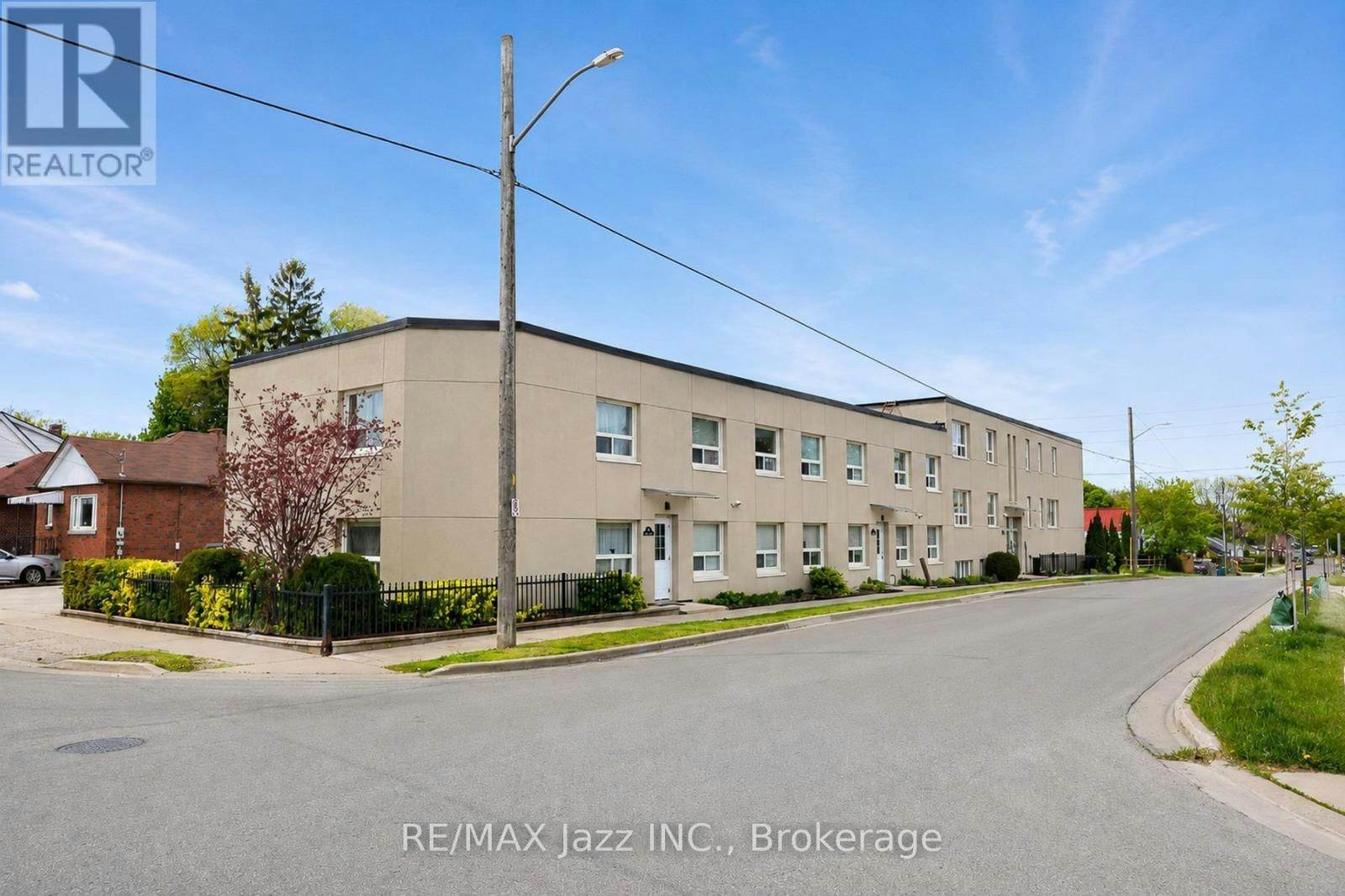 1-209 Stacey Avenue, Oshawa, ON, L1H 5A6 - 5