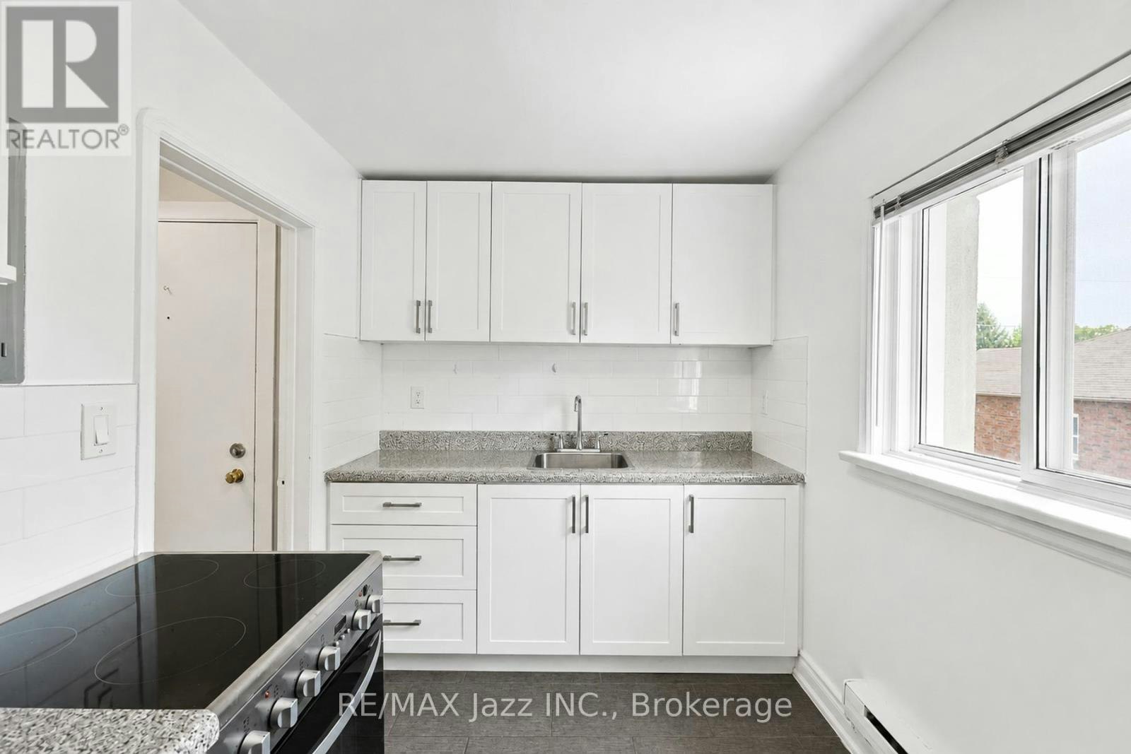 1-209 Stacey Avenue, Oshawa, ON, L1H 5A6 - 11