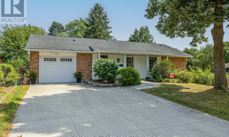 10 Plymouth Avenue