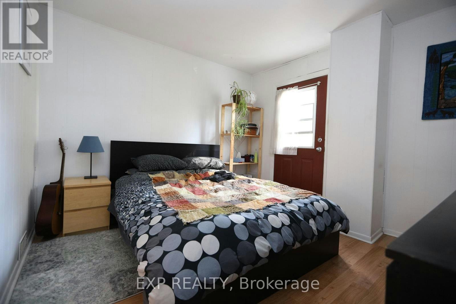 3-350 Fifth Avenue, Ottawa, ON, K1S 2N8 - 4