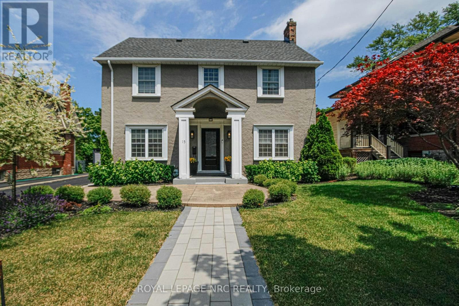 15 South Drive, St. Catharines, ON, L2R 4T9