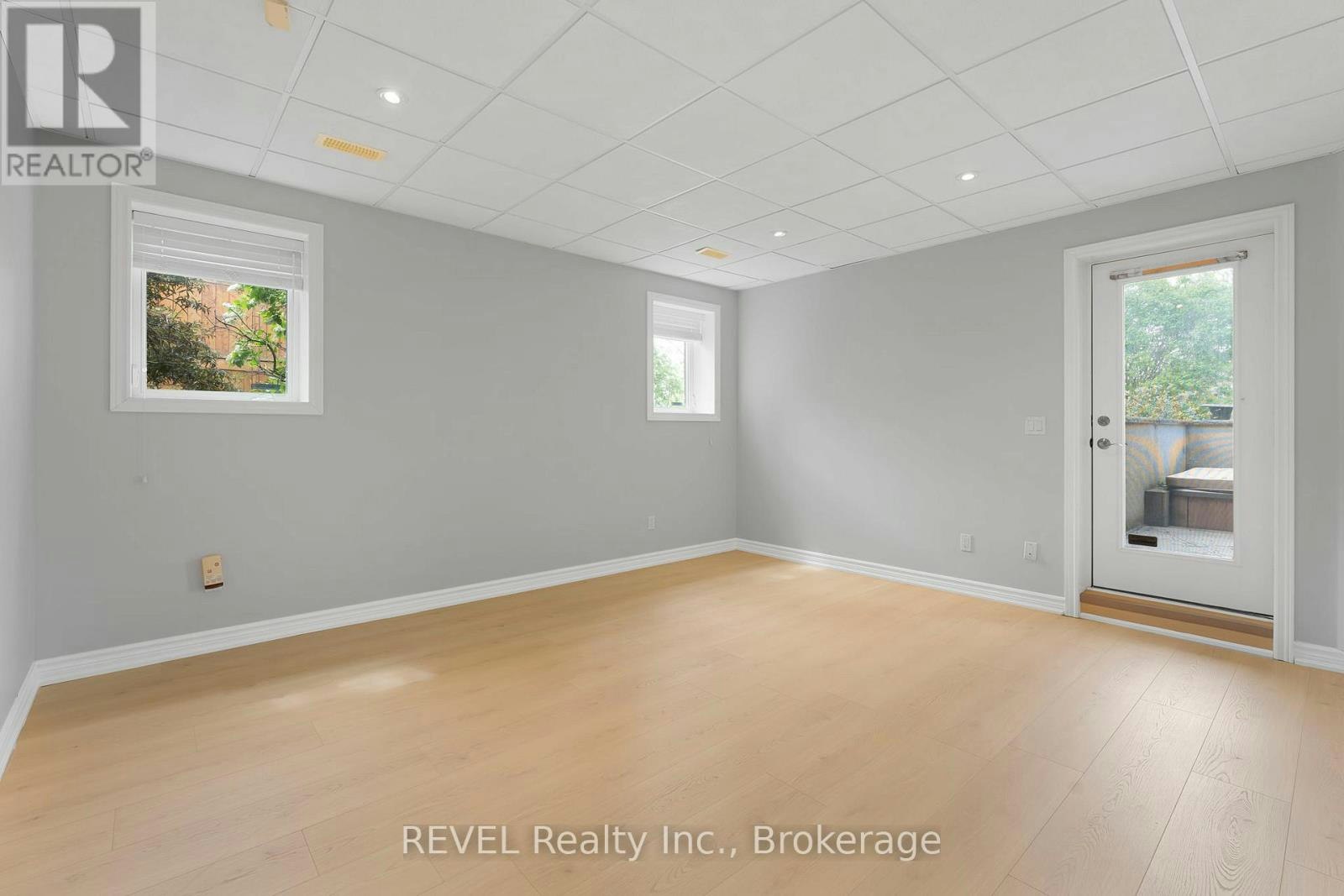 661 Clarence Street, Port Colborne, ON, L3K 6B8 - 37