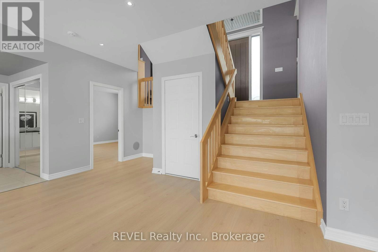 661 Clarence Street, Port Colborne, ON, L3K 6B8 - 29