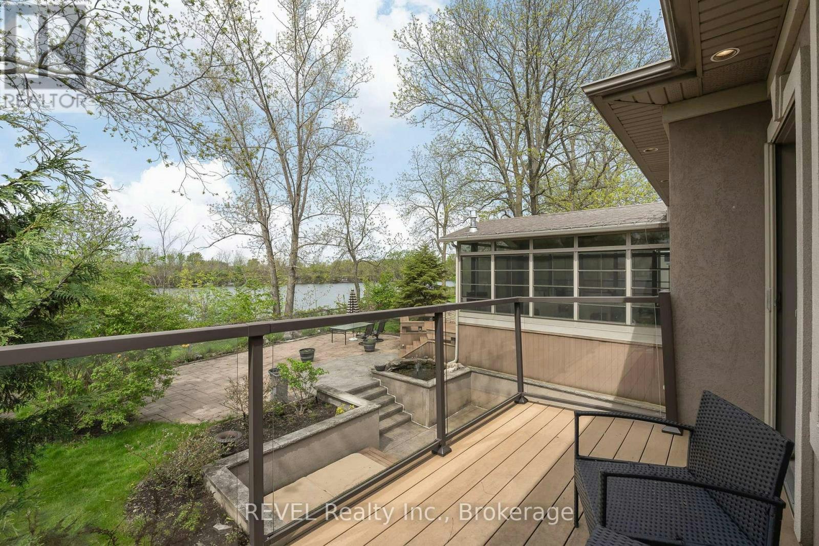 661 Clarence Street, Port Colborne, ON, L3K 6B8 - 25