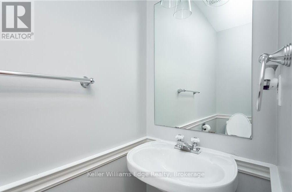 32-2920 Headon Forest Drive, Burlington, ON, L7M 3Z7 - 3