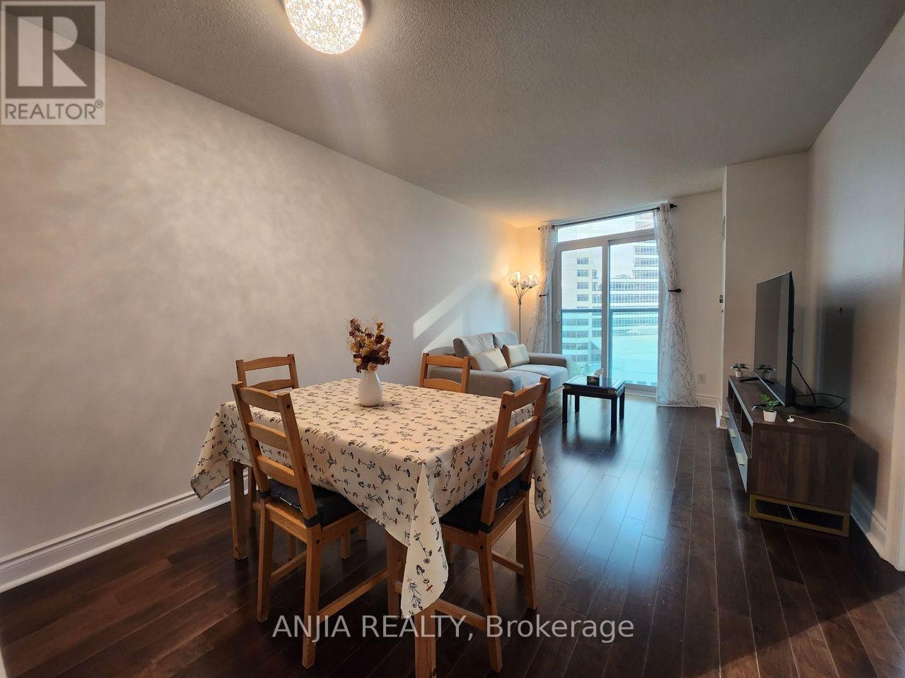 1024-25 Greenview Avenue, Toronto, ON, M2M 0A5 - 11