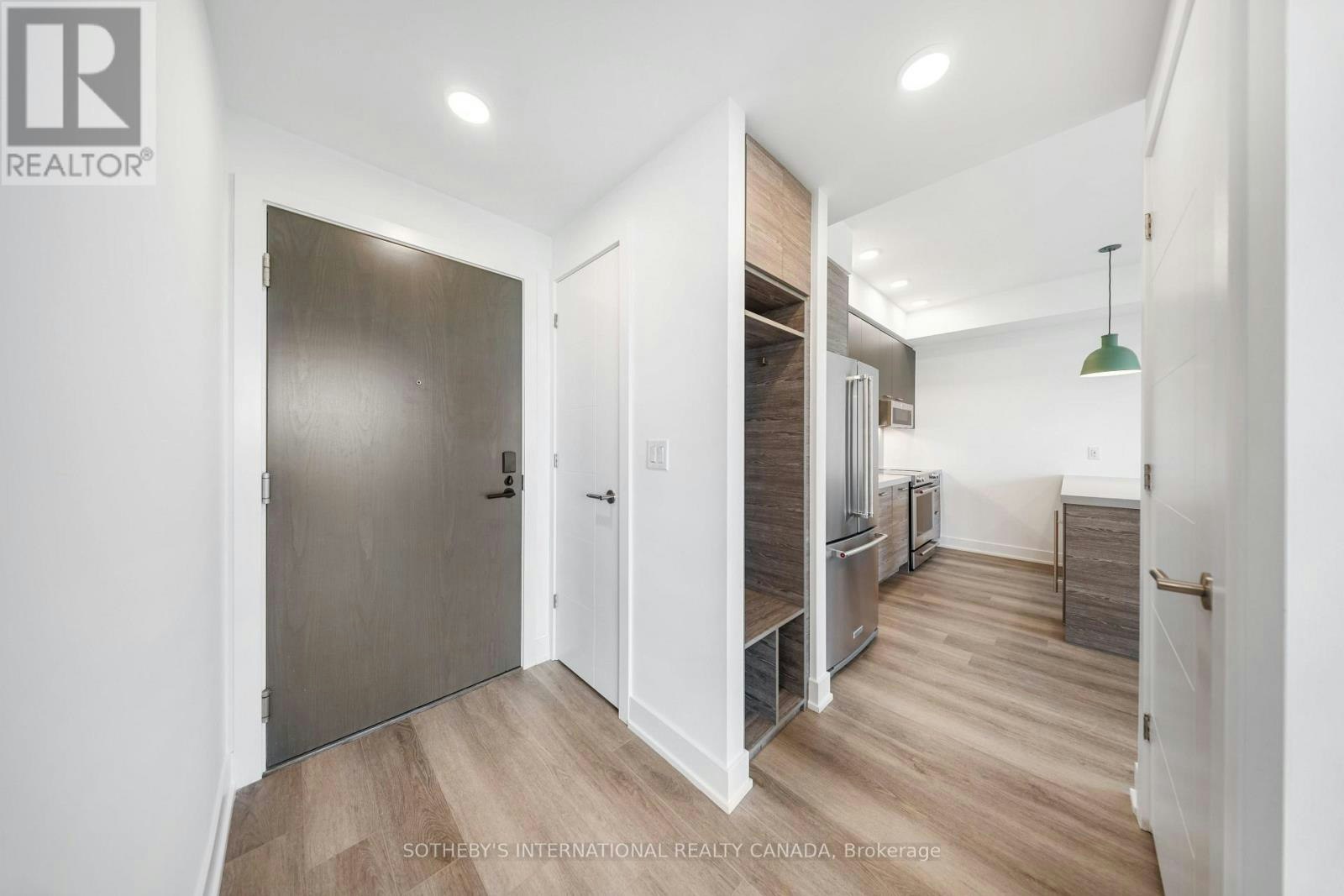 709-484 Spadina Avenue, Toronto, ON, M5S 0E4