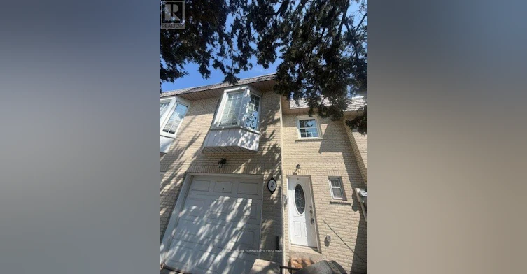 8 Farmstead Road, Toronto, ON, M2L 2G2 - 38