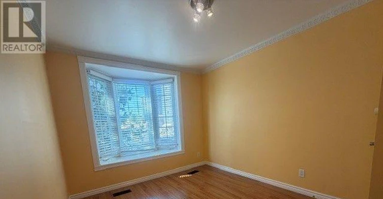 8 Farmstead Road, Toronto, ON, M2L 2G2 - 16