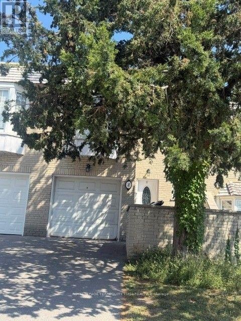 8 Farmstead Road, Toronto, ON, M2L 2G2 - 39