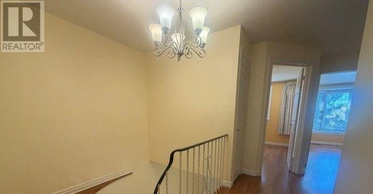 8 Farmstead Road, Toronto, ON, M2L 2G2 - 13