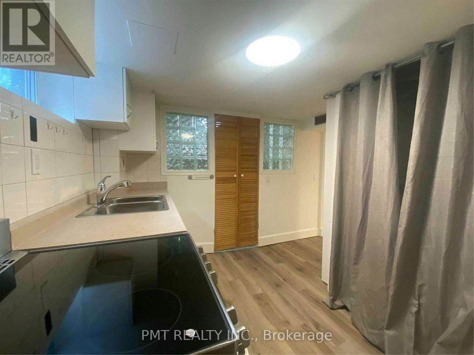 LOWER-41 Park Street, Toronto, ON, M1N 2N4 - 5