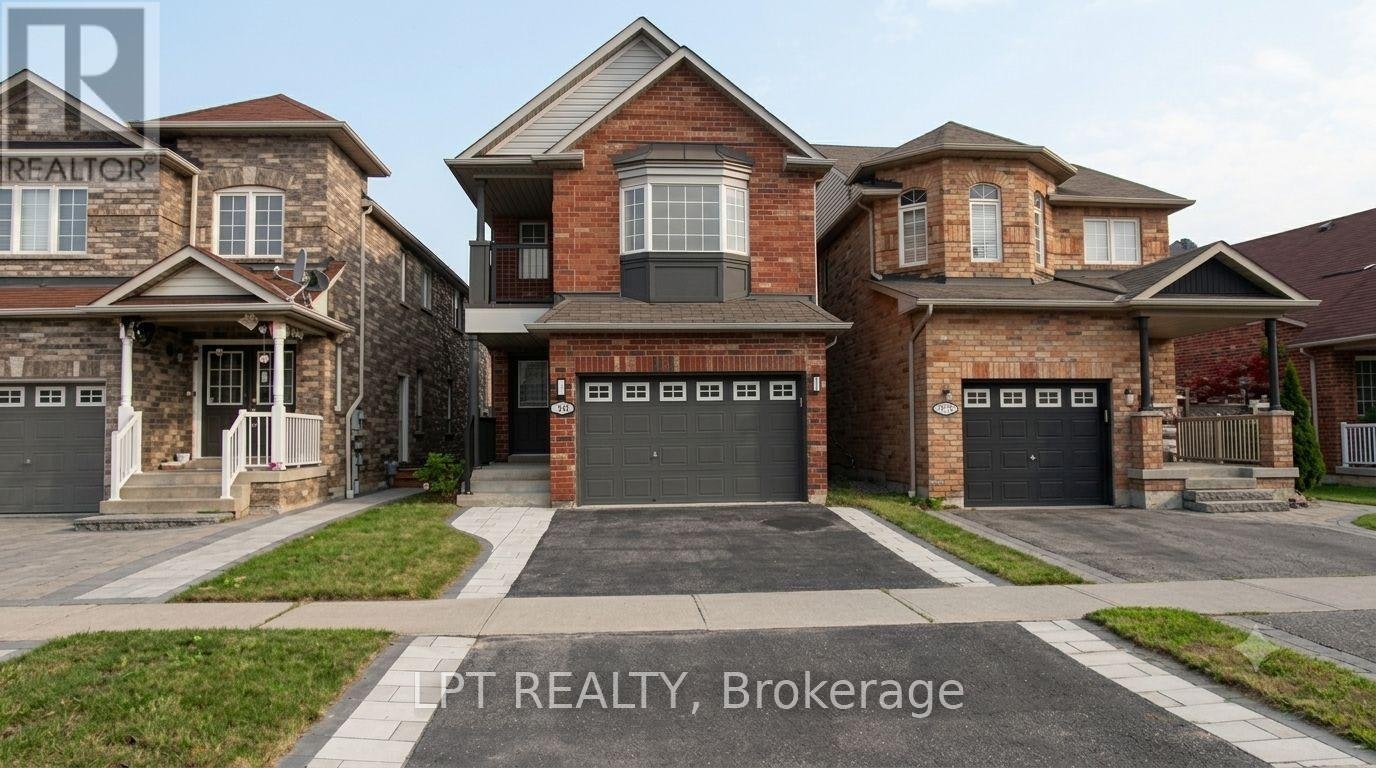103 Howling Crescent, Ajax, ON, L1S 7R9