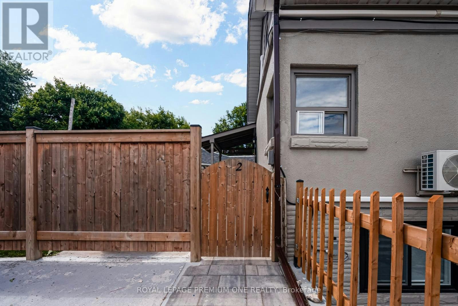 2-79 Twenty Fifth Street, Toronto, ON, M8V 3P7 - 2