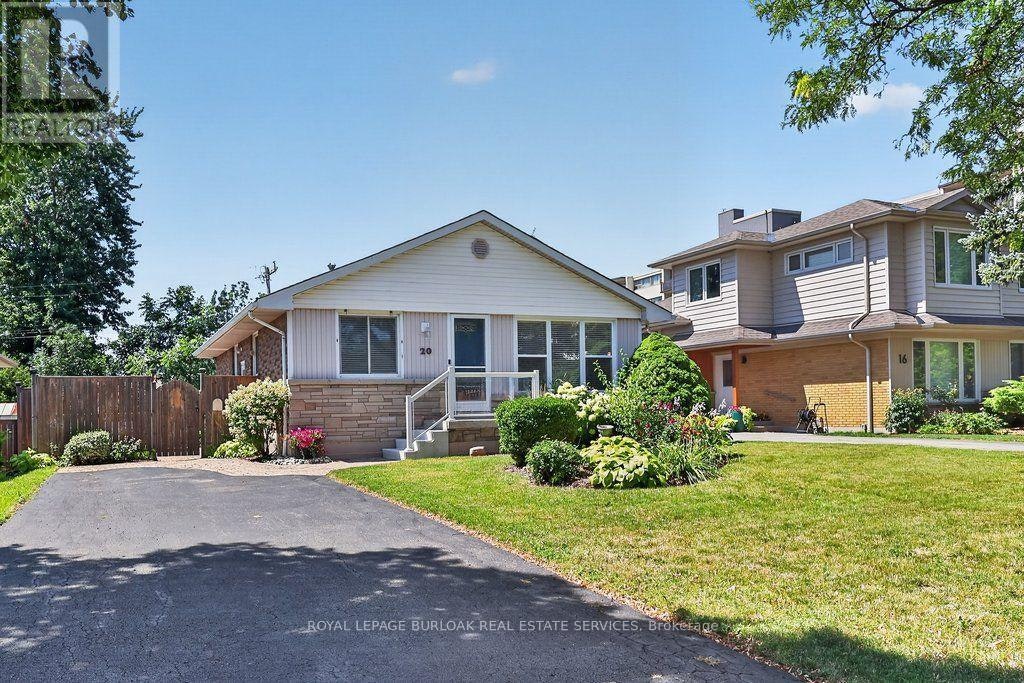 20 Cardinal Drive, Hamilton, ON, L9A 4H4